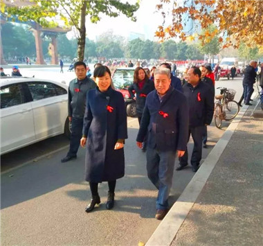 世界艾滋病日，新乡同仁积极宣传抗艾防艾知识